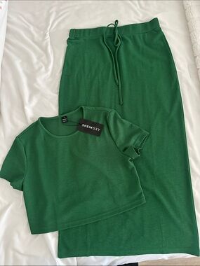 SHEIN Green Ribbed Crop Top & Drawstring Maxi Skirt Set